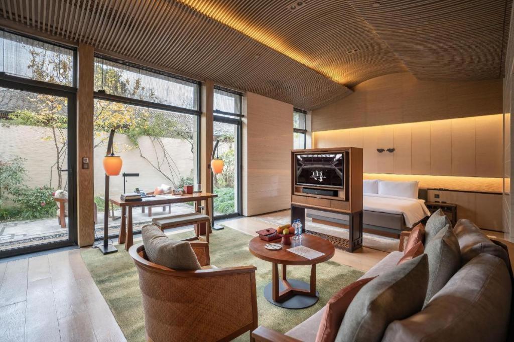Ahn Luh Zhu Jia Jiao Hotel Shanghai Buitenkant foto