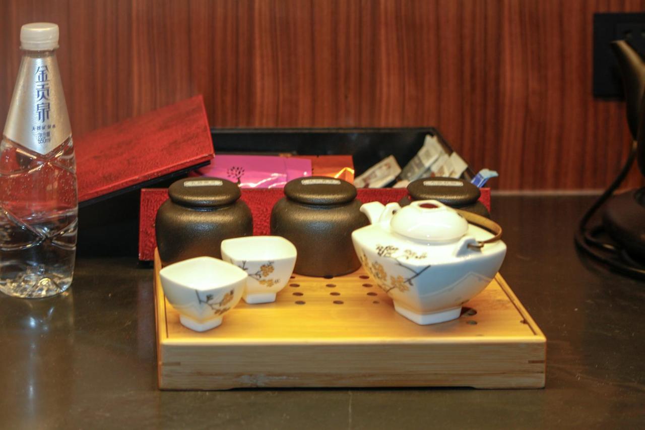 Ahn Luh Zhu Jia Jiao Hotel Shanghai Buitenkant foto